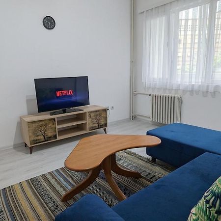 Main Square Apartment - סקופיה מראה חיצוני תמונה